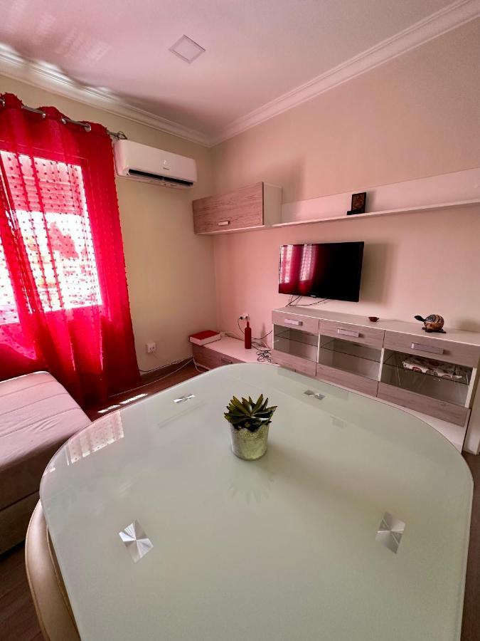 Precioso Apartamento 3 Dormitorios, Aire Acondicionado Menos 10 Min A Pie Feria Jerez De La Frontera Bagian luar foto